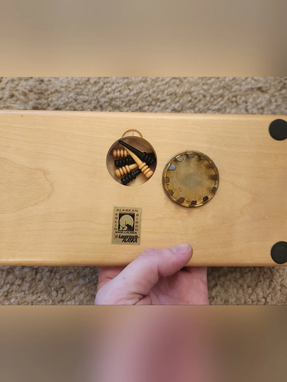 Cribbage Board, Solid Birch, Alaska Carved Eagle, Mountains‎ 6 Pegs